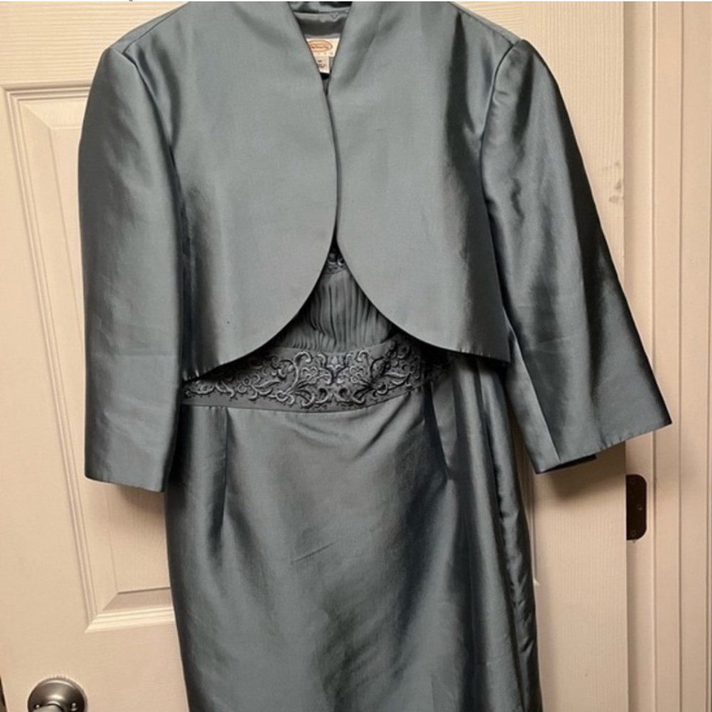 Talbot’s classic silk special Mother of the Bride dress with jacket in size 14p